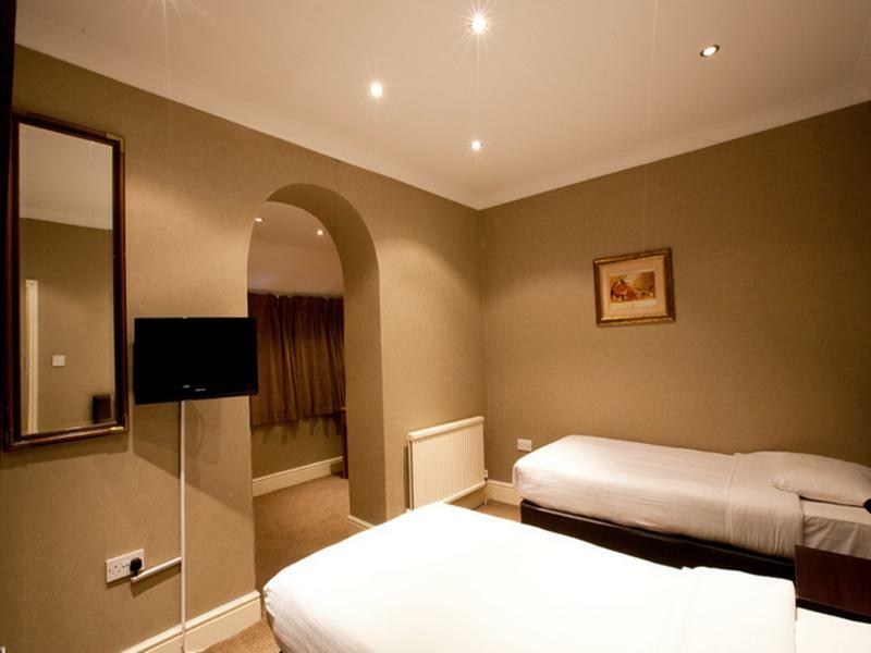 Newham Hotel Londra